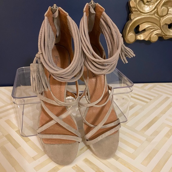 Jeffrey Campbell 'Despina' Strappy Sandal - Picture 6 of 9